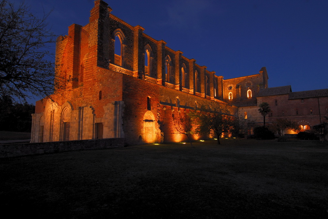 San Galgano......con un altra Luce.....